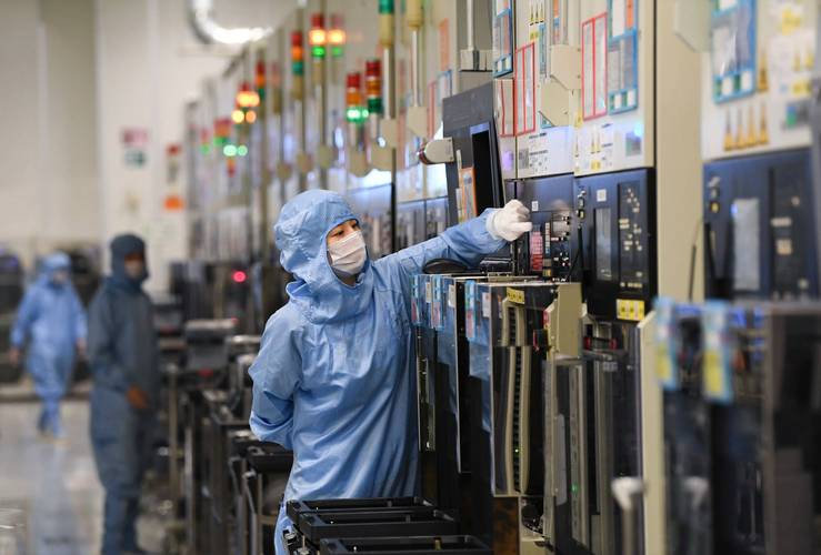 電子信息產業格局演變 深圳蘇州鞏固龍頭地位，成渝借勢蓄力崛起